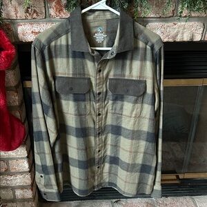 NWOT Kuhl Khaos Flannel Plaid Shirt Snap Down Long Sleeve Mens‎ size M